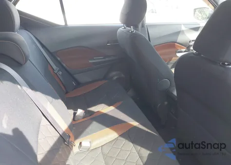 2020 Nissan Kicks Sr Xtronic Cvt from USA, damaged, VIN 3N1CP5DV1LL516745